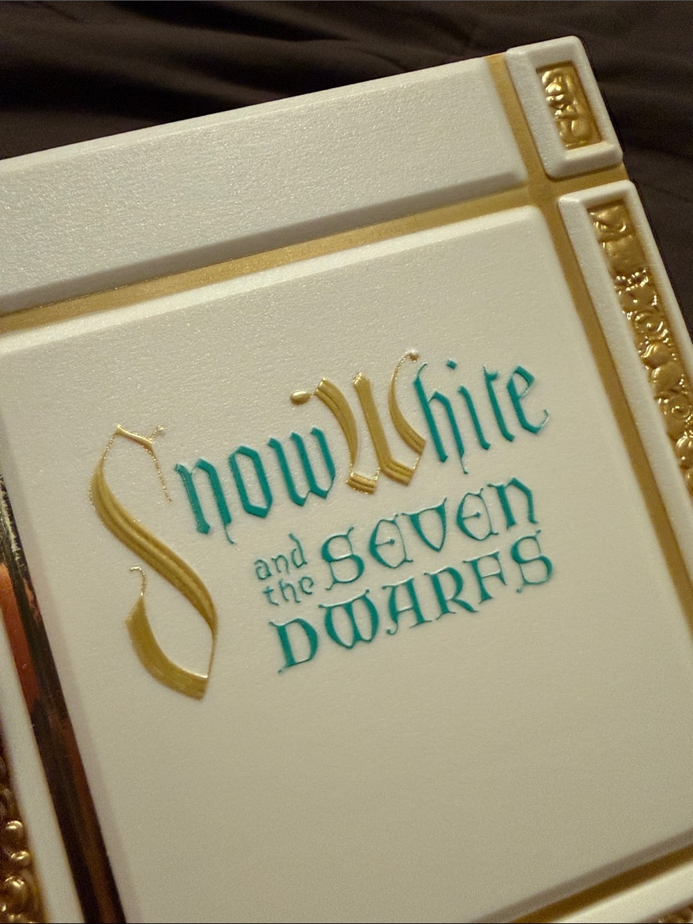 Disney Collectible Notebook - Snow White & the Seven Dwarfs - Picture 9 of 9